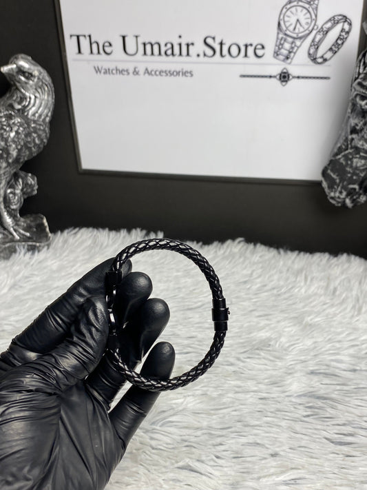 Fashionable Braided Bracelet For Men In Black